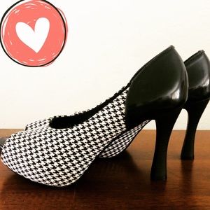 NEW Houndstooth Open Toe Heels